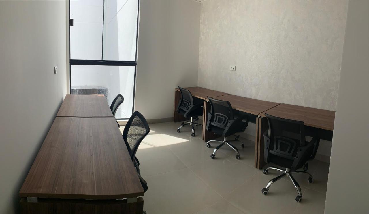 “Sc Apartments” Equipetrol Санта-Крус-де-ла-Сьєрра Екстер'єр фото